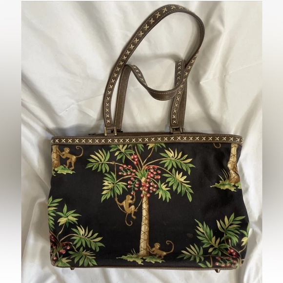 Isabella Fiore monkey handbag - Picture 3 of 5